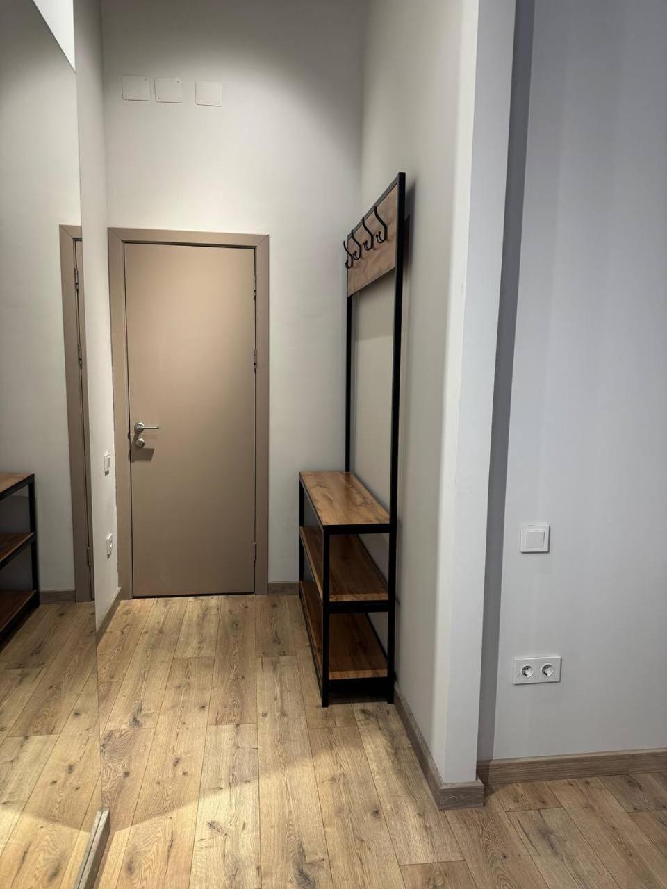 Muras Hostel Bisjkek Buitenkant foto
